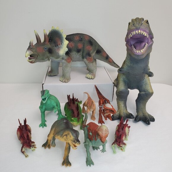 Huge Dinosaur Toy Lot of 10 Toys R Us T-Rex Triceratops Mattel Jurassic World
